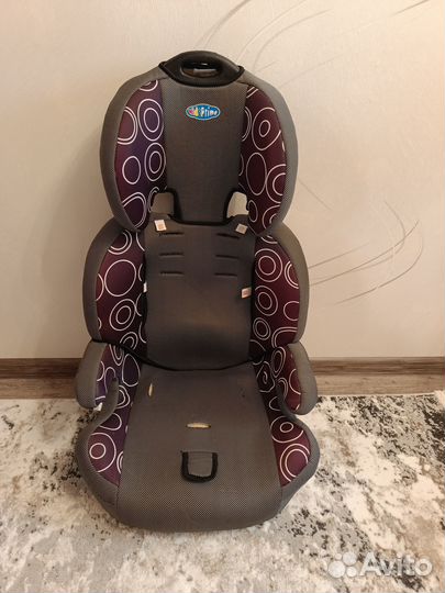 Автомобильное кресло