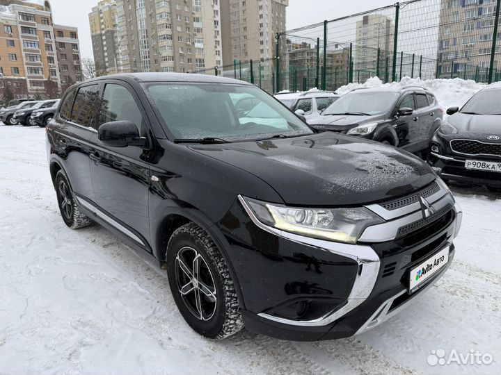 Mitsubishi Outlander 2.0 CVT, 2020, 98 889 км
