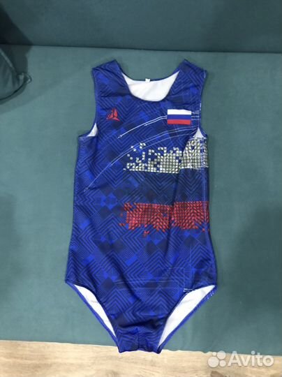 Костюм гимнастический 42 размер