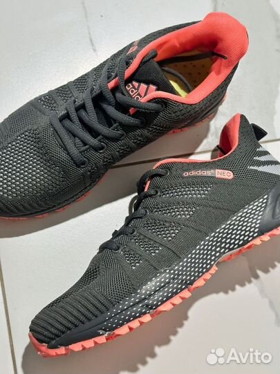 Кроссовки adidas neo