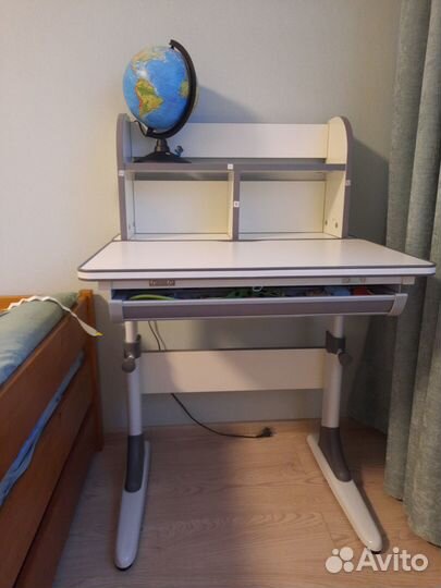 Парта-трансформер