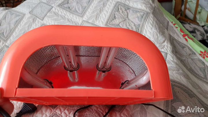 Лампа для сушки ногтей