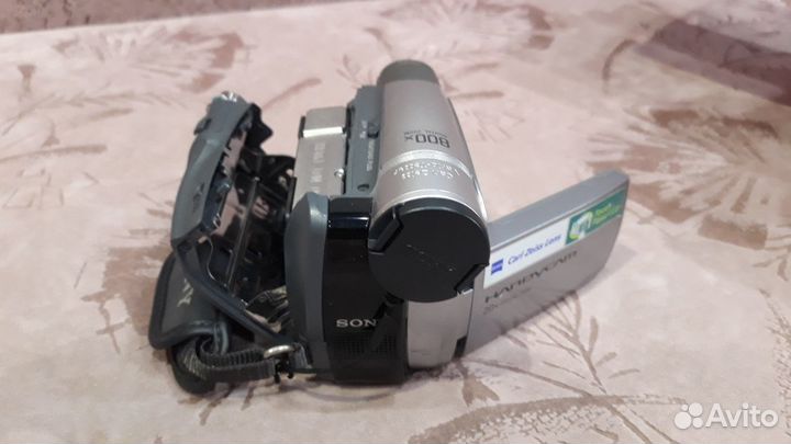 Видеокамера Sony DCR-HC27