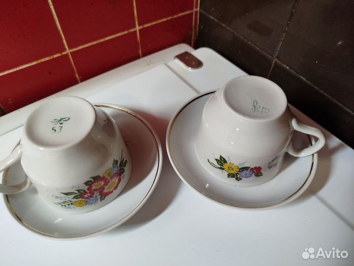 Две чайные пары