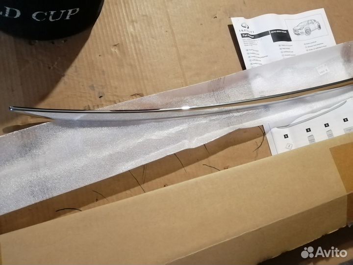 Новая накладка крышки багажника infiniti Q30 /QX30