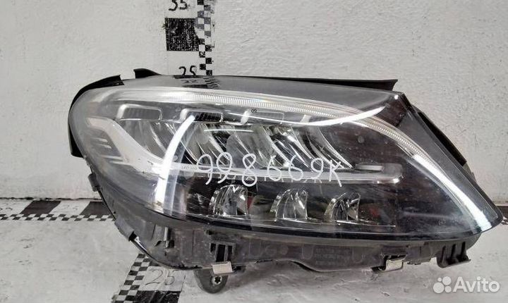 Фара правая Mercedes-Benz C-Class