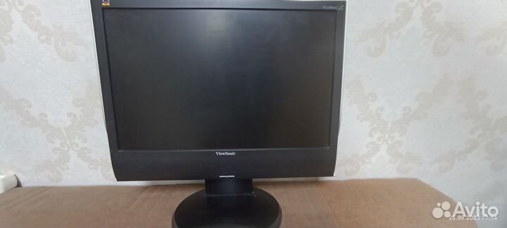 Монитор Аcer и Viewsonic