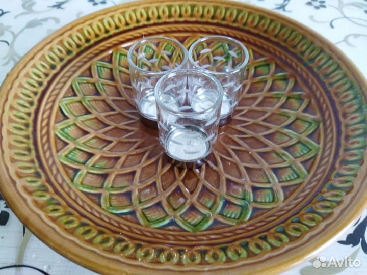 Стаканы, рюмки, стопки