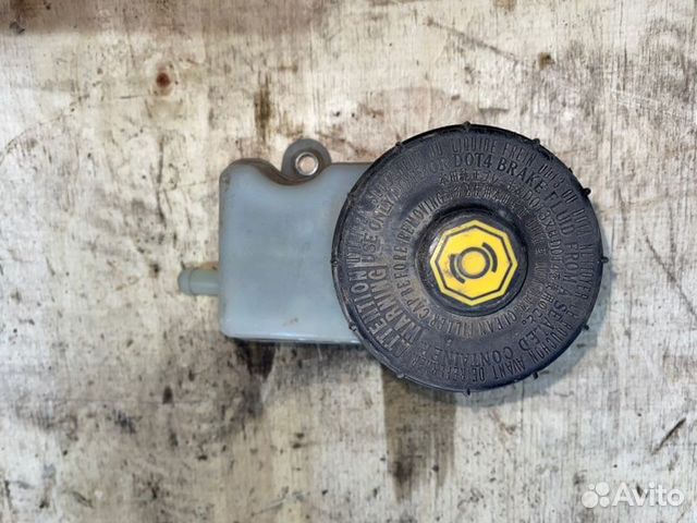 Бачок для тормозной жидкости Honda Civic 4D 1.8