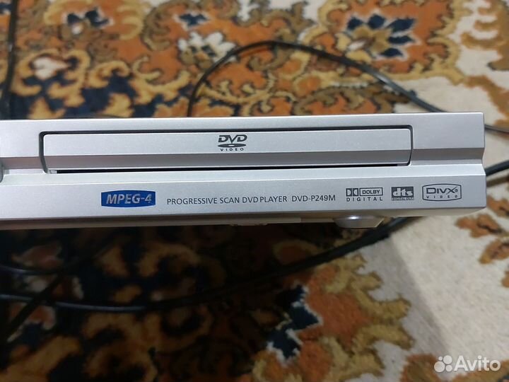 Dvd плеер Samsung DVD-P249M