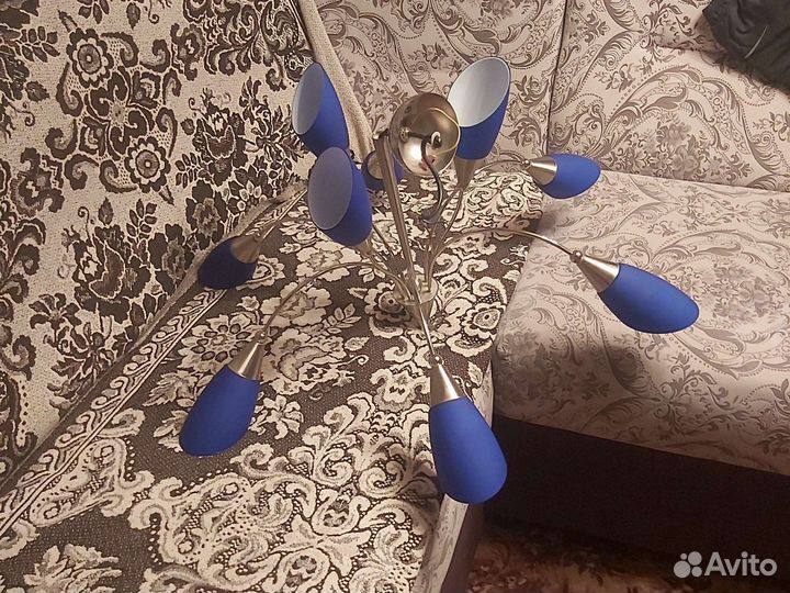 Люстра на 9 рожков с маленьким минусом