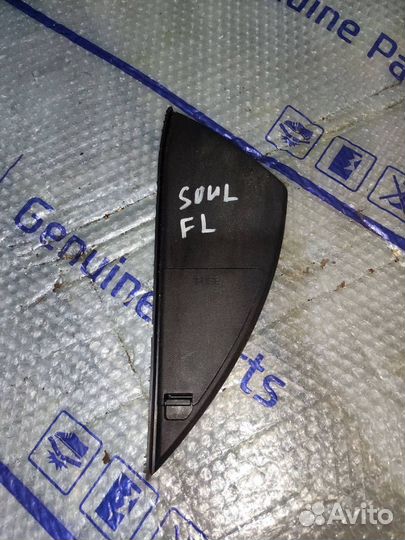 Накладка декоративная 847662к100 Kia Soul 2010 AM