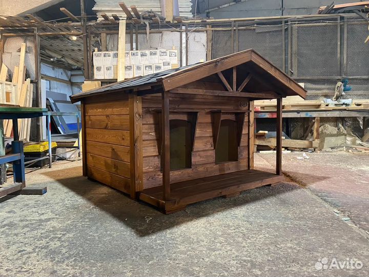 Теплая будка для двух собак 