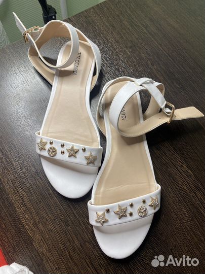 Босоножки 37