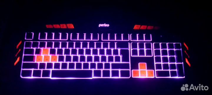 Игровая клавиатура с подсветкой