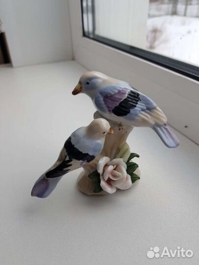 Статуэтка птички