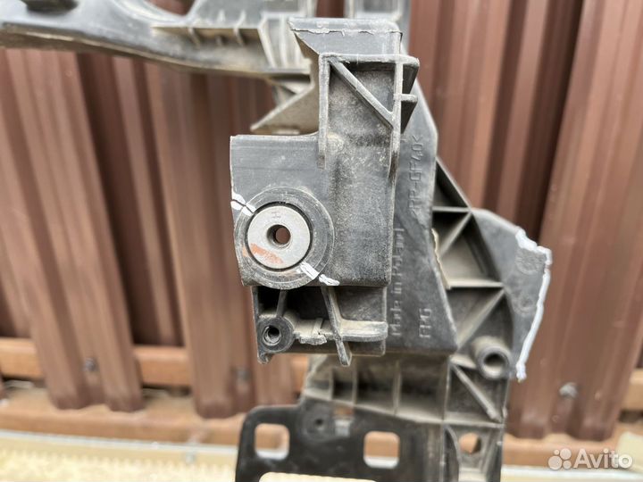 Панель передняя Audi Q7 4M Audi Q8