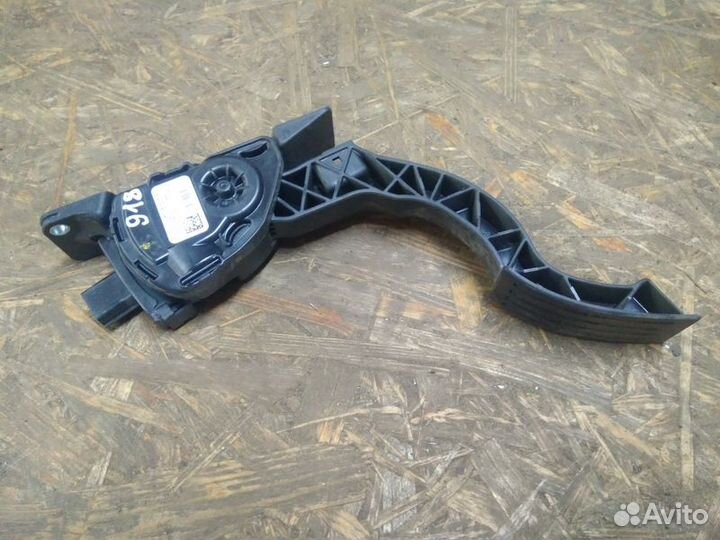 Педаль газа Ford Focus 3