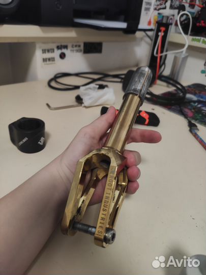 Вилка для трюкового самоката ihic root