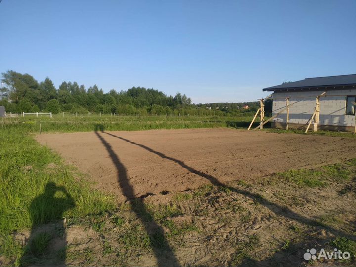 Вспашка земли минитрактором