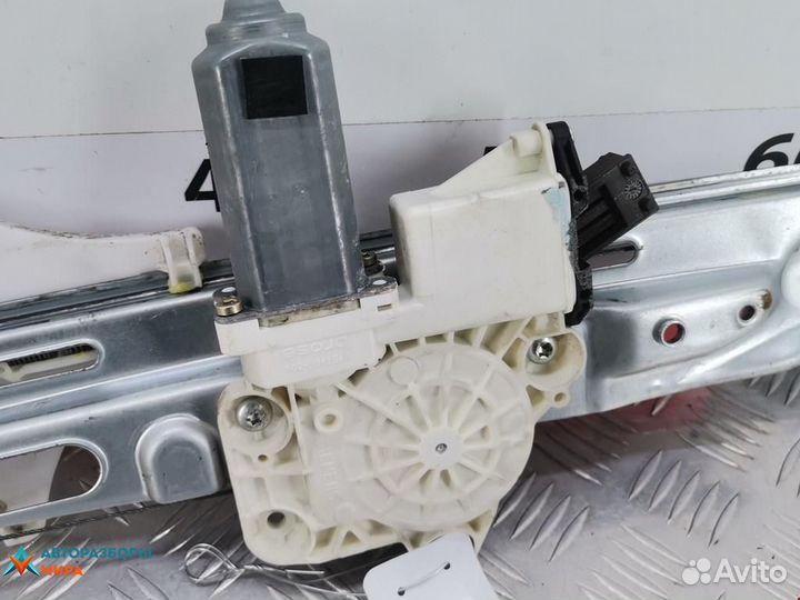 Стеклоподъемник электрический задний правый Opel C