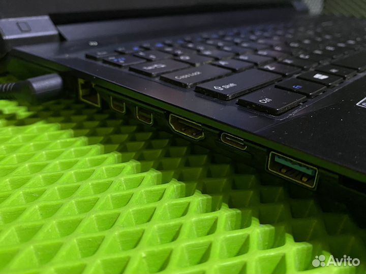 Игровой ноутбук i5-7gen/16/512/GTX 1050 4GB