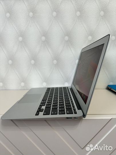 Apple MacBook Air 11 2012