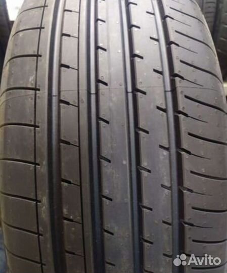 Yokohama BluEarth-XT AE61 235/55 R17