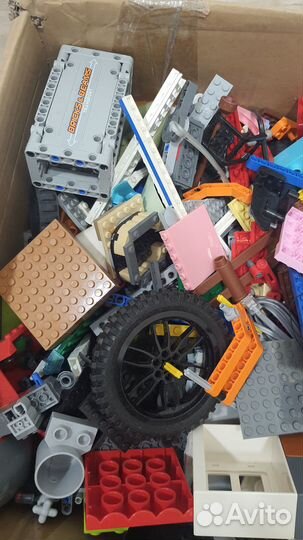 Продам детали Лего большая коробка