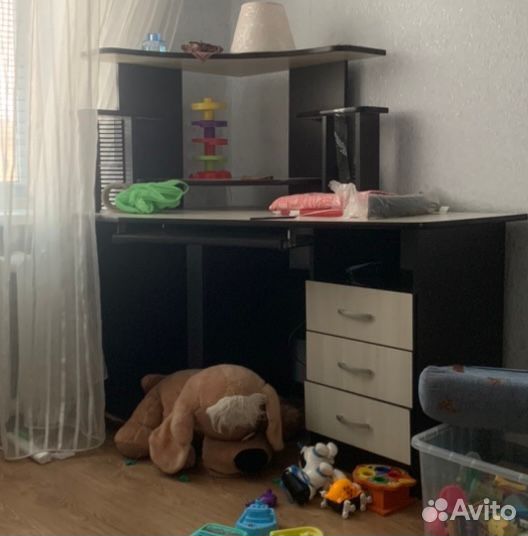 Компьютерный стол