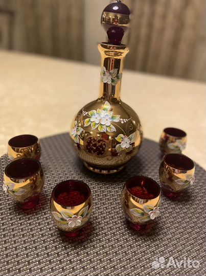 Графин с крышкой+6 рюмок bohemia,рококо. Чехия