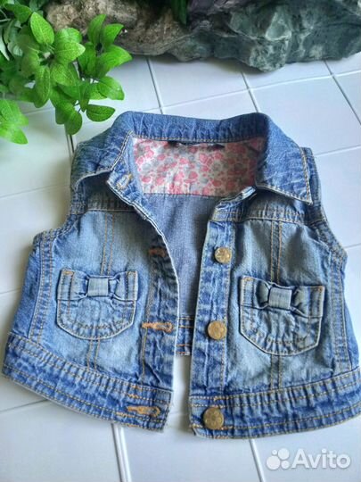 Детская джинсовая жилетка