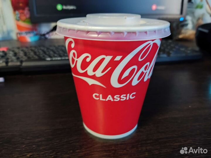Стакан кока кола