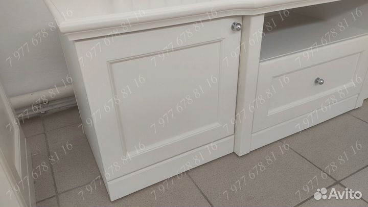 Тумба под телевизор 168см