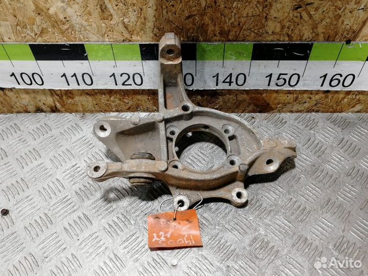 Кулак задний правый S500 221