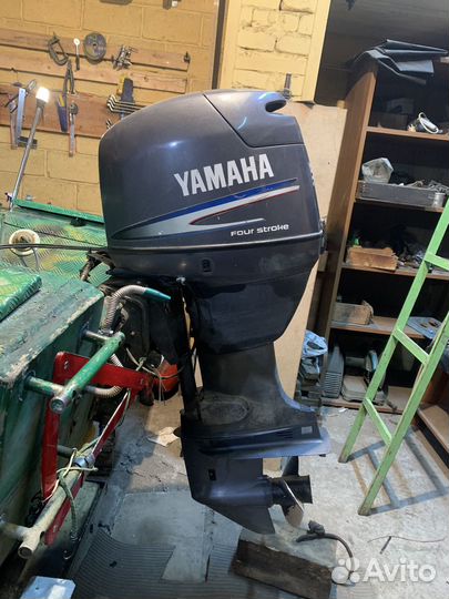 Моторная лодка, катер прогресс 2М мотор yamaha 50