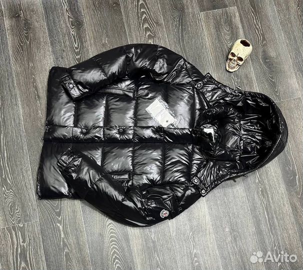 Зимние куртки Moncler