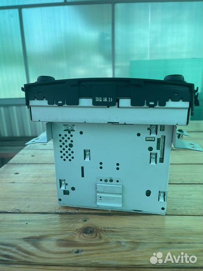 Оригинальная штатная магнитола Hyundai santa fe 3