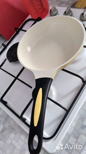 Сковорода антипригарная