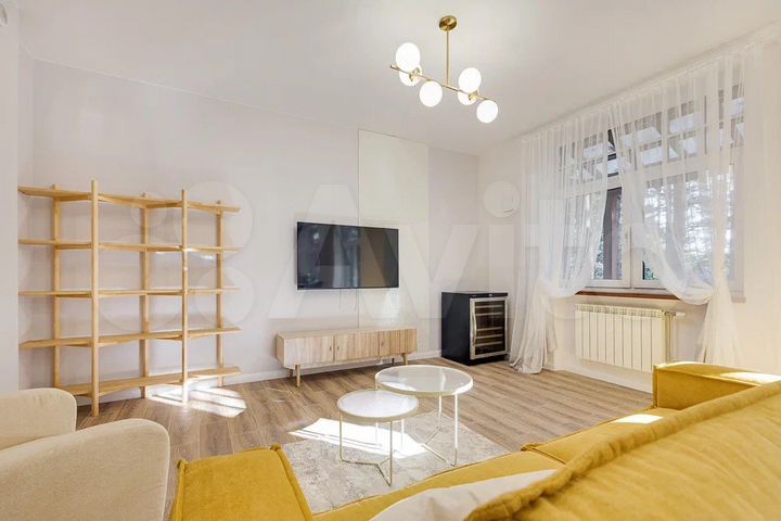 Дом 362,4 м² на участке 16,4 сот.