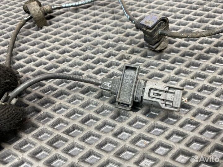 Датчик ABS передний левый Honda Civic FD(4Д) R18A