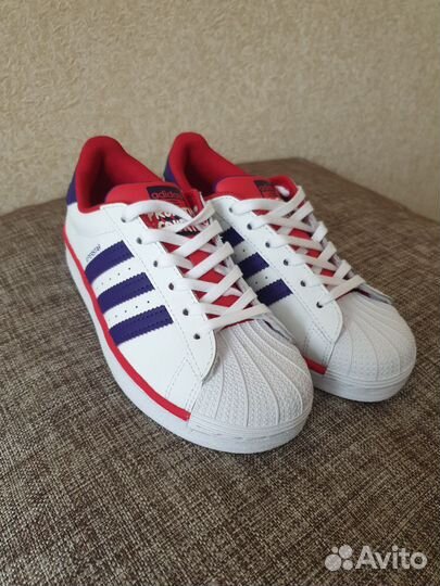 Кроссовки adidas р32