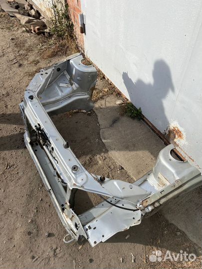 Передняя часть (телевизор/ноускат) Лада Гранта 219