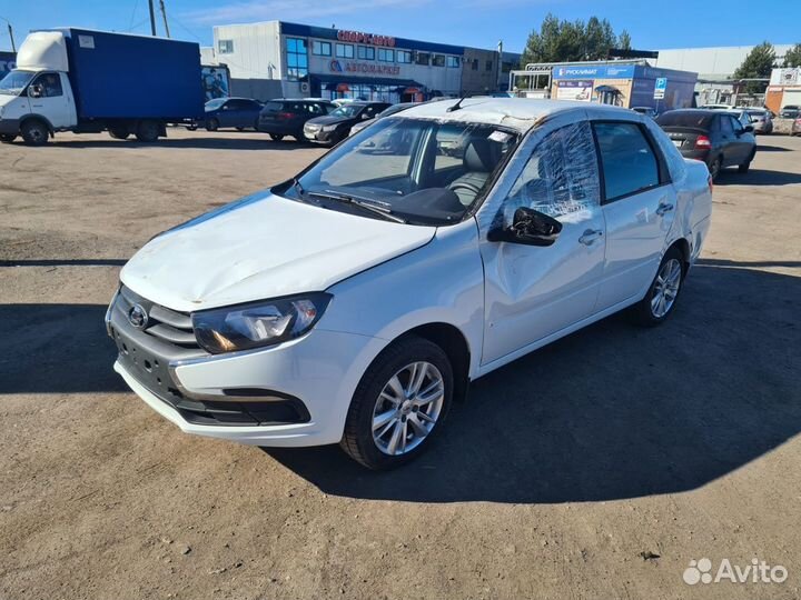 ВАЗ (LADA) Granta 1.6 MT, 2023, битый, 5 800 км