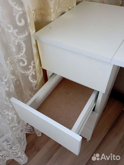 Письменный стол