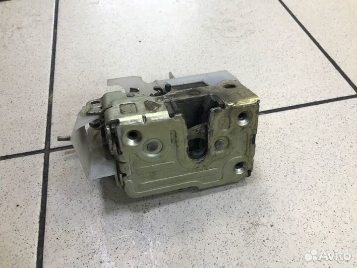 Замок дверной задний левый Renault Symbol 1