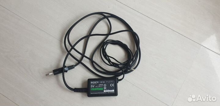 Блок питания, оригинал, от Sony PSP