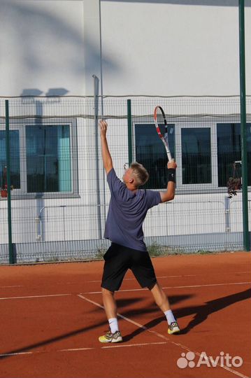 Тренер по большому теннису