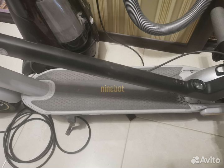 Электросамокат ninebot kickscooter max g30lp
