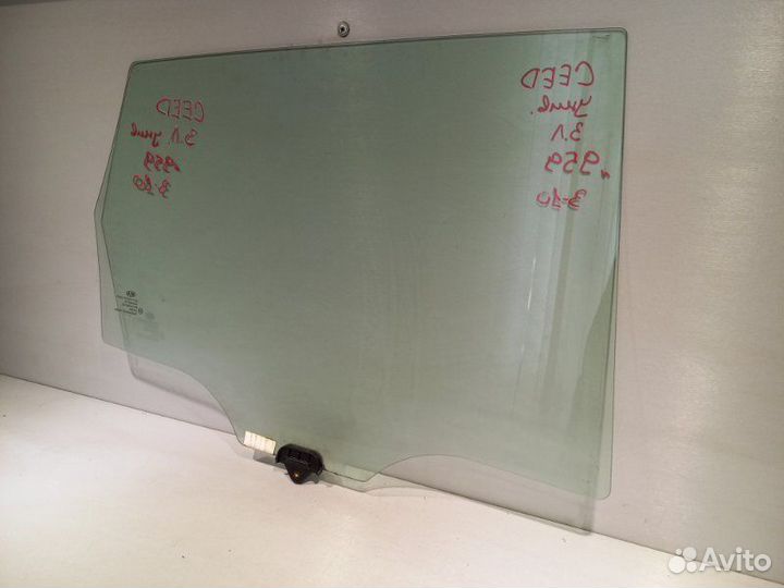 Стекло заднее левое Kia Ceed универсал G4FC 2011